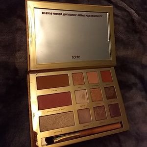 Tarte Grav3yardgirl Swamp queen makeup pallette